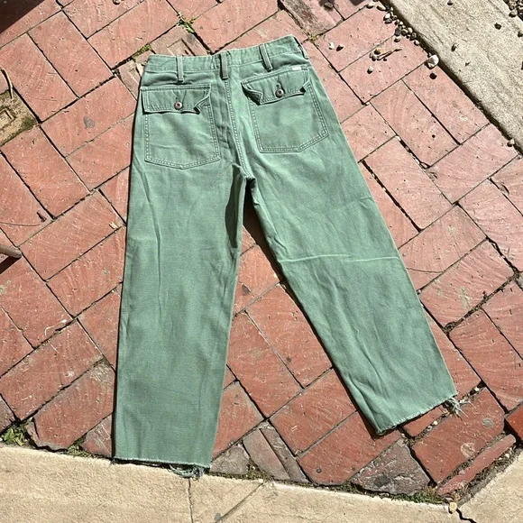 PATCH POCKET PRIVATE ANKLE FRAY-army 
MOTHER DENIM - Picture 10 of 11